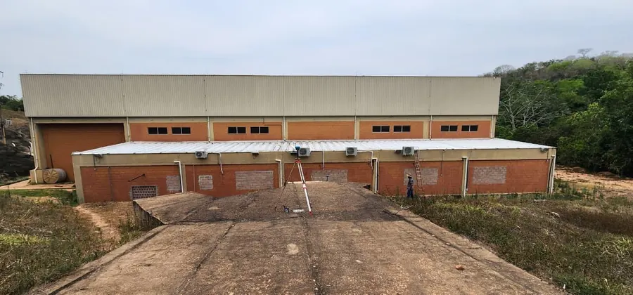 Inspeção de obra com imagens aéreas